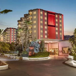 Ramada By Wyndham Lara מלון