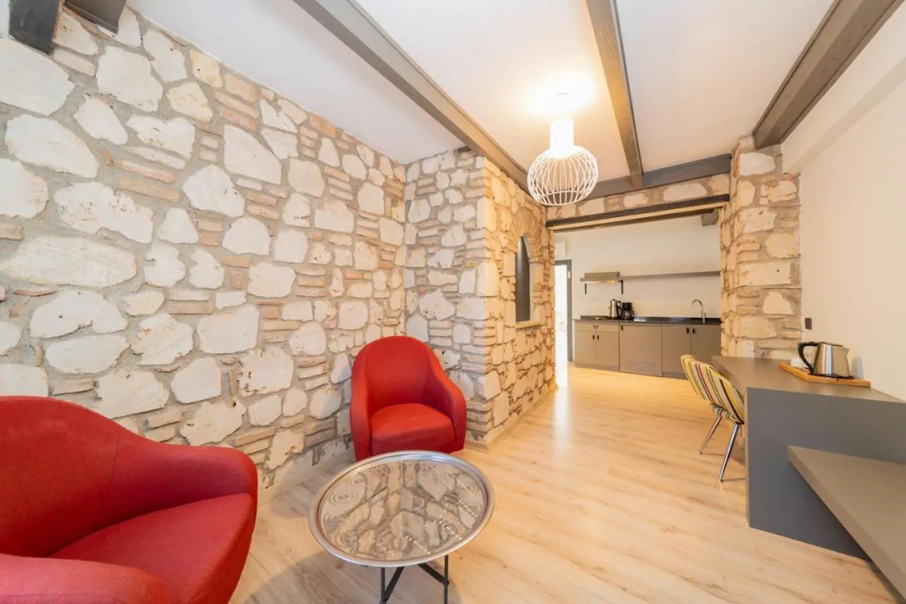 Peaceful Flat Near Hadrians Gate Apartment Antalya Turkey